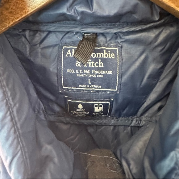 Abercrombie & Fitch Dark Blue Navy Puffer Jacket - Picture 4 of 5